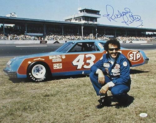Richard Petty NASCAR Aláírt/Dedikált 16x20 Fotó SZÖVETSÉG 153212 - Dedikált NASCAR Fotók