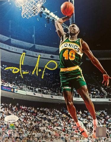 Shawn Kemp aláírt Seattle SuperSonics NBA 8X10 Fotó - SZÖVETSÉG Tanúja volt (1990-Es All-Star Game Gatorade Slam Dunk Verseny)